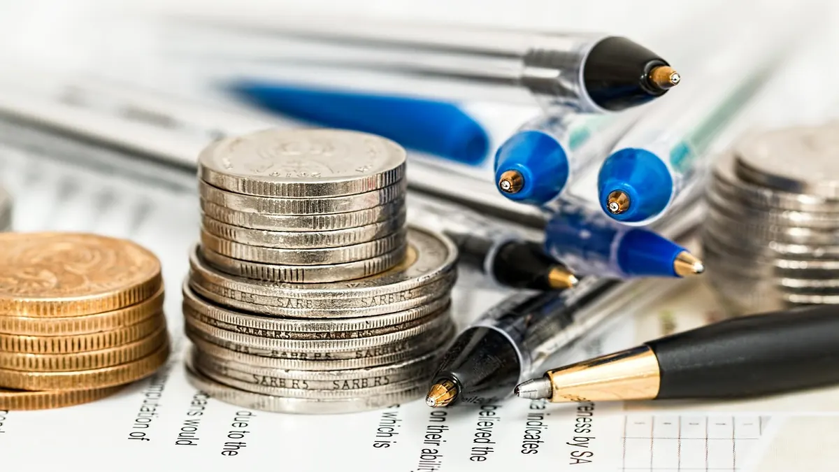Pièces, monnaie, investissement, assurance